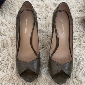 Patent leather Via Spiga Heels